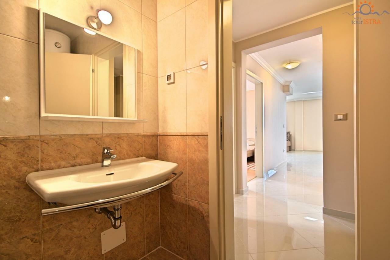 Rotonda Inn Novigrad Novigrad  Bagian luar foto