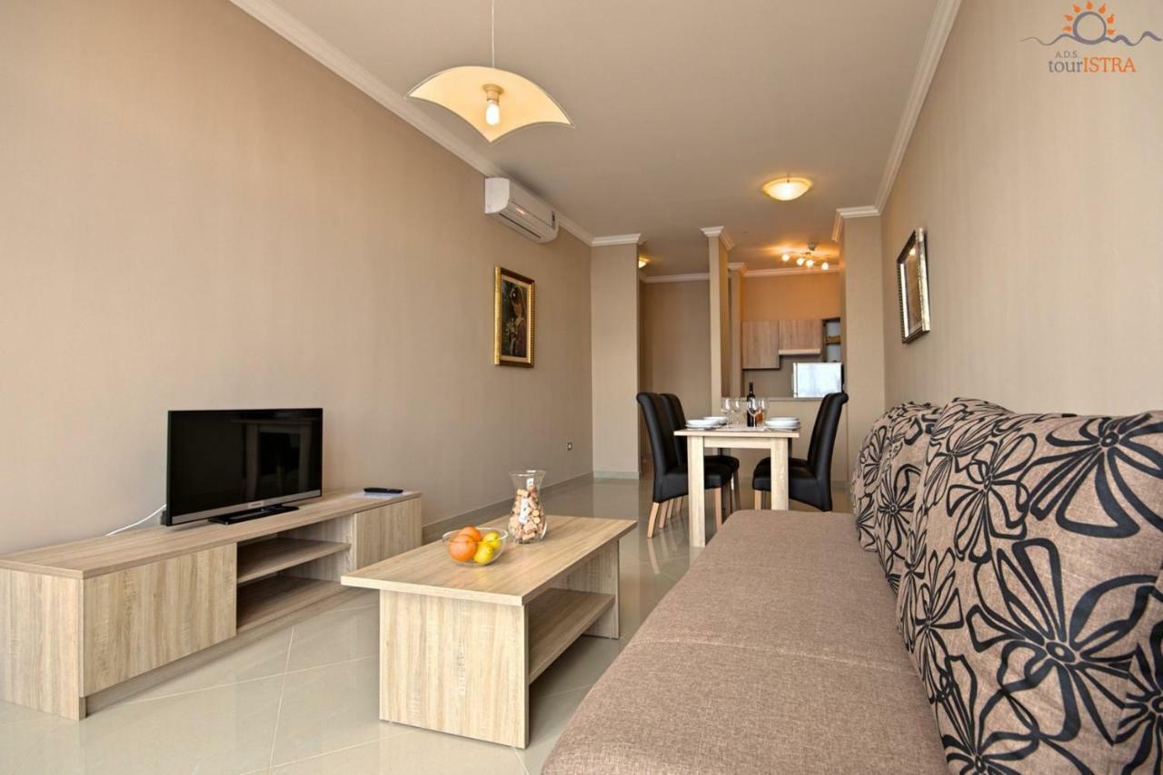 Rotonda Inn Novigrad Novigrad  Bagian luar foto