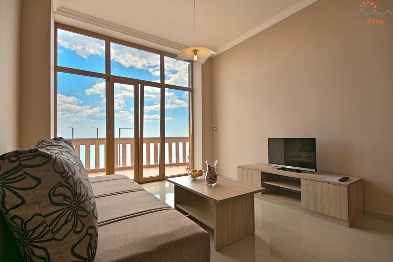 Rotonda Inn Novigrad Novigrad  Bagian luar foto