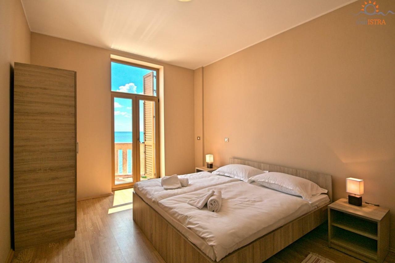 Rotonda Inn Novigrad Novigrad  Bagian luar foto